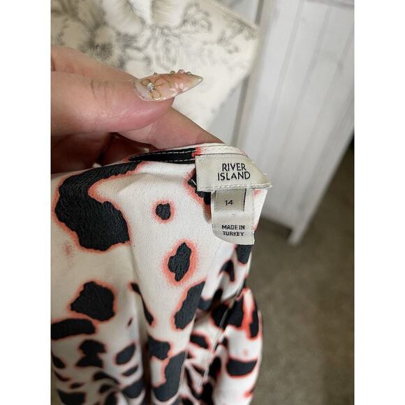 RIVER ISLAND Bright Pink Leopard Print Blouse Button Down Size US 10 UK 14 - Picture 4 of 8